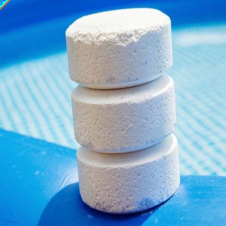 Hoá chất clo bể bơi